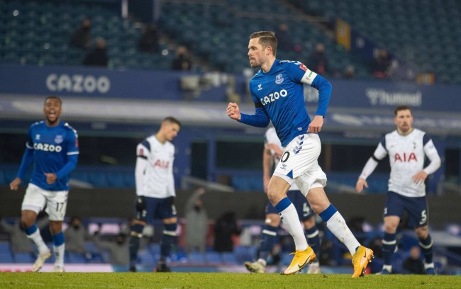 费尔明则被 费尔明则被